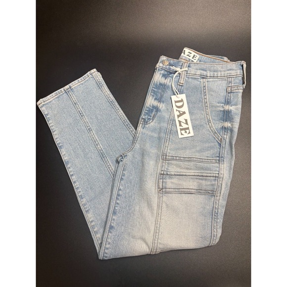 Daze Jeans NWT Blue Denim Cargo Pocket High Rise Straight Leg Zip Fly Sz 26 - Picture 1 of 6